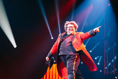Circus Camille @ Klein Strand Oostende, picture 2, photographed by Sylvie De Meyer - FrontView Magazine