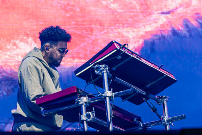 Clean Bandit @ Lokerse Feesten, foto 10, foto's door Peter Smet - FrontView Magazine