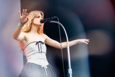 Emma Bale @ Suikerrock, foto 6, foto's door Dorien Goetschalckx - FrontView Magazine