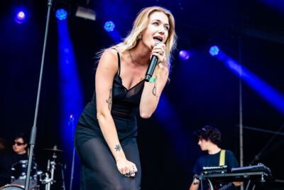 JEN @ Suikerrock, picture 1, photographed by Dorien Goetschalckx - FrontView Magazine