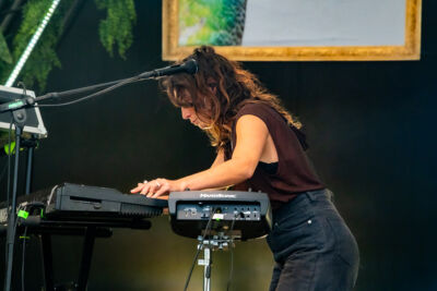 Julie Rains @ AFF, foto 9, foto's door Anoek Houben - FrontView Magazine