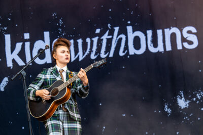 Kids With Buns @ Suikerrock, picture 3, photographed by Dorien Goetschalckx - FrontView Magazine