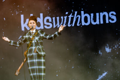 Kids With Buns @ Suikerrock, picture 9, photographed by Dorien Goetschalckx - FrontView Magazine