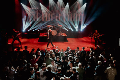 Fit For A King @ Nieuwe Nor, picture 10, photographed by Anoek Houben - FrontView Magazine