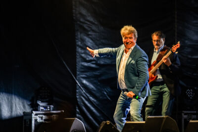 Margriet Hermans, Garry Hagger, Luc Steeno & Sam Gooris @ Beleuvenissen, picture 23, photographed by Jürgen Bruynooghe - FrontView Magazine