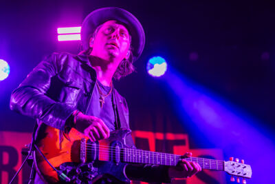The Libertines @ OLT, picture 7, photographed by Bruno Holvoet - FrontView Magazine