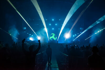 Bicep Present Chroma @ Lokerse Feesten, picture 3, photographed by Bart Janssens - FrontView Magazine