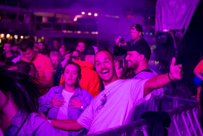 Bicep Present Chroma @ Lokerse Feesten, picture 9, photographed by Bart Janssens - FrontView Magazine