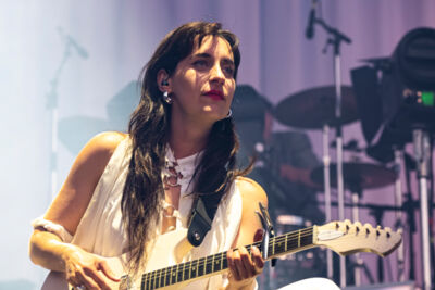 Eefje De Visser @ Lokerse Feesten, picture 3, photographed by Bart Janssens - FrontView Magazine