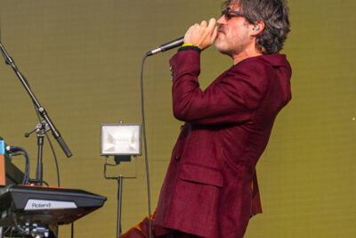 J. Bernardt @ Lokerse Feesten, picture 11, photographed by Bart Janssens - FrontView Magazine