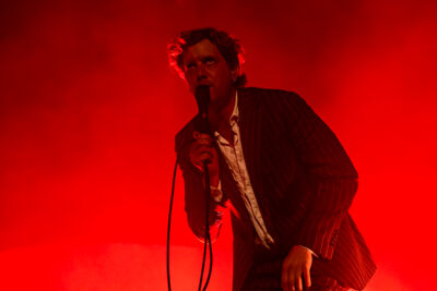 Warhaus @ Lokerse Feesten, foto 15, foto's door Bart Janssens - FrontView Magazine