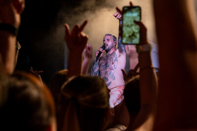 Zwangere Guy @ Club 26, picture 12, photographed by Anoek Houben - FrontView Magazine