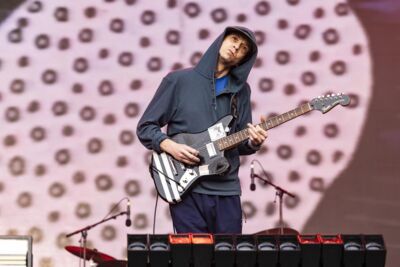 DIIV @ Lokerse Feesten, picture 5, photographed by Sandra Van Watermeulen - FrontView Magazine