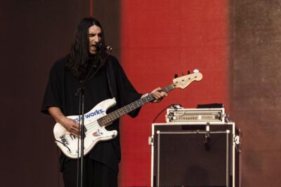 DIIV @ Lokerse Feesten, picture 14, photographed by Sandra Van Watermeulen - FrontView Magazine