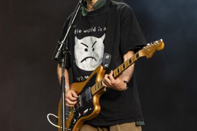 DIIV @ Lokerse Feesten, picture 17, photographed by Sandra Van Watermeulen - FrontView Magazine