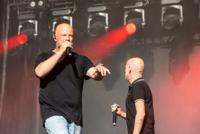 't Hof Van Commerce @ Lokerse Feesten 2025, foto 1, foto's door Edwin Houdevelt - FrontView Magazine