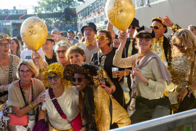 't Hof Van Commerce @ Lokerse Feesten 2025, foto 3, foto's door Edwin Houdevelt - FrontView Magazine