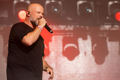 't Hof Van Commerce @ Lokerse Feesten 2025, foto 7, foto's door Edwin Houdevelt - FrontView Magazine