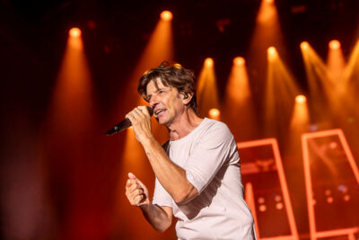 Clouseau @ Lokerse Feesten, picture 10, photographed by Edwin Houdevelt - FrontView Magazine