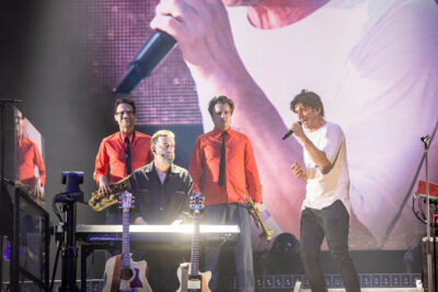 Clouseau @ Lokerse Feesten, picture 24, photographed by Edwin Houdevelt - FrontView Magazine