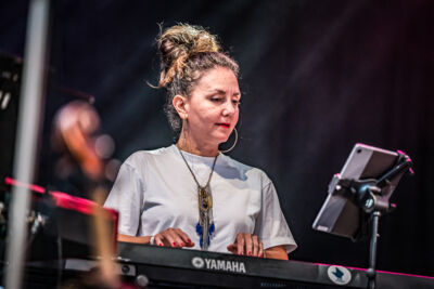 Con Mucho Gusto @ Fonnefeesten 2025, foto 4, foto's door Danny Wagemans - FrontView Magazine