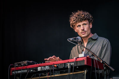 Sous Couche @ Fonnefeesten 2025, foto 2, foto's door Danny Wagemans - FrontView Magazine