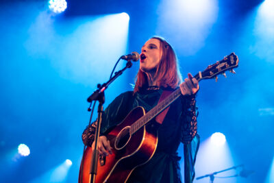 Cassandra Jenkins @ OLT, picture 12, photographed by Bruno Holvoet - FrontView Magazine