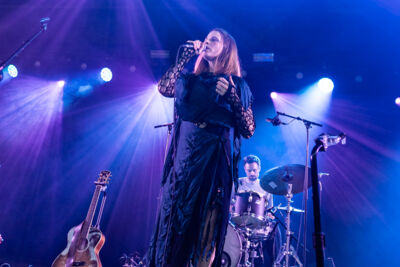 Cassandra Jenkins @ OLT, picture 13, photographed by Bruno Holvoet - FrontView Magazine