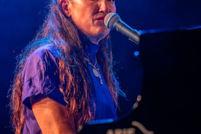 Joan As Police Woman @ OLT, foto 5, foto's door Bruno Holvoet - FrontView Magazine