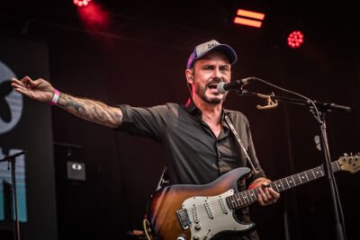 Tijs Vanneste en de Paradijsvogels @ Fonnefeesten 2025, foto 1, foto's door Danny Wagemans - FrontView Magazine