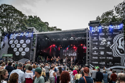 Tijs Vanneste en de Paradijsvogels @ Fonnefeesten 2025, foto 2, foto's door Danny Wagemans - FrontView Magazine