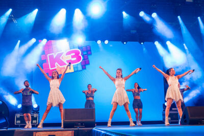 K3 @ Rijvers Festival 2025, picture 1, photographed by Dimitri Vanlommel - FrontView Magazine