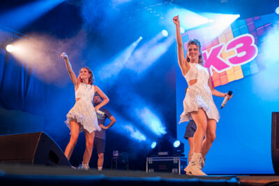 K3 @ Rijvers Festival 2025, picture 2, photographed by Dimitri Vanlommel - FrontView Magazine