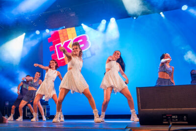K3 @ Rijvers Festival 2025, picture 5, photographed by Dimitri Vanlommel - FrontView Magazine