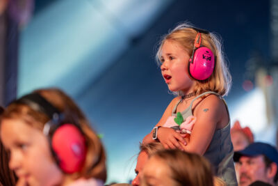 K3 @ Rijvers Festival 2025, picture 24, photographed by Dimitri Vanlommel - FrontView Magazine