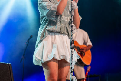 Luna @ Rijvers Festival 2025, picture 6, photographed by Dimitri Vanlommel - FrontView Magazine