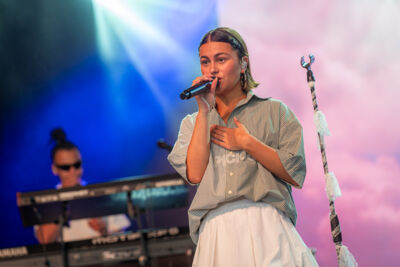 Luna @ Rijvers Festival 2025, picture 7, photographed by Dimitri Vanlommel - FrontView Magazine
