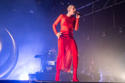 Maan @ Rijvers Festival 2025, picture 4, photographed by Dimitri Vanlommel - FrontView Magazine