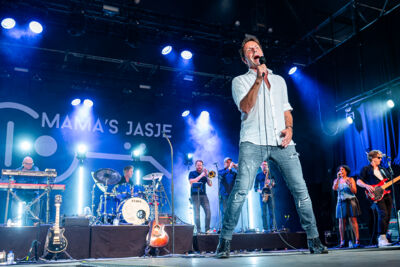 Mama's Jasje @ Rijvers Festival 2025, picture 3, photographed by Dimitri Vanlommel - FrontView Magazine