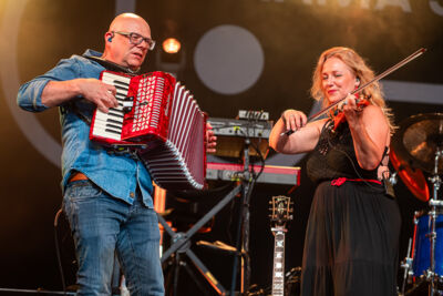 Mama's Jasje @ Rijvers Festival 2025, picture 7, photographed by Dimitri Vanlommel - FrontView Magazine