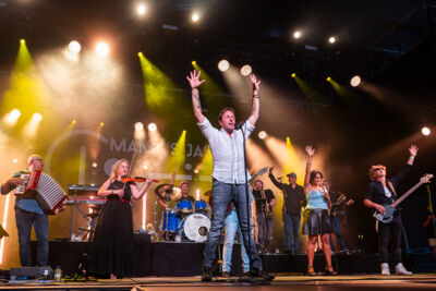 Mama's Jasje @ Rijvers Festival 2025, picture 13, photographed by Dimitri Vanlommel - FrontView Magazine