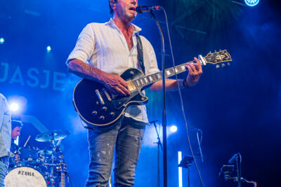 Mama's Jasje @ Rijvers Festival 2025, picture 15, photographed by Dimitri Vanlommel - FrontView Magazine