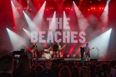 The Beaches @ Lowlands, picture 24, photographed by Anoek Houben - FrontView Magazine