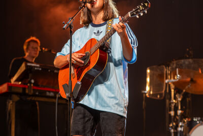 MEAU @ Rijvers Festival 2025, picture 3, photographed by Dimitri Vanlommel - FrontView Magazine