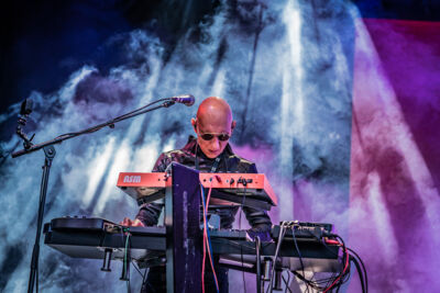 Neon Electronics @ Fonnefeesten 2025, foto 7, foto's door Danny Wagemans - FrontView Magazine