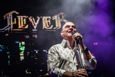 Night Fever - A tribute to the Bee Gees @ Fonnefeesten 2025, foto 13, foto's door Danny Wagemans - FrontView Magazine
