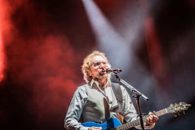 Night Fever - A tribute to the Bee Gees @ Fonnefeesten 2025, foto 18, foto's door Danny Wagemans - FrontView Magazine