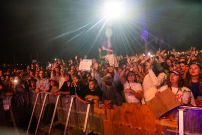 Omdat het kan & Average Rob @ Rijvers Festival 2025, picture 10, photographed by Dimitri Vanlommel - FrontView Magazine