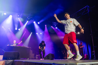 Omdat het kan & Average Rob @ Rijvers Festival 2025, picture 11, photographed by Dimitri Vanlommel - FrontView Magazine