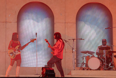 Khruangbin @ Lowlands, picture 2, photographed by Anoek Houben - FrontView Magazine